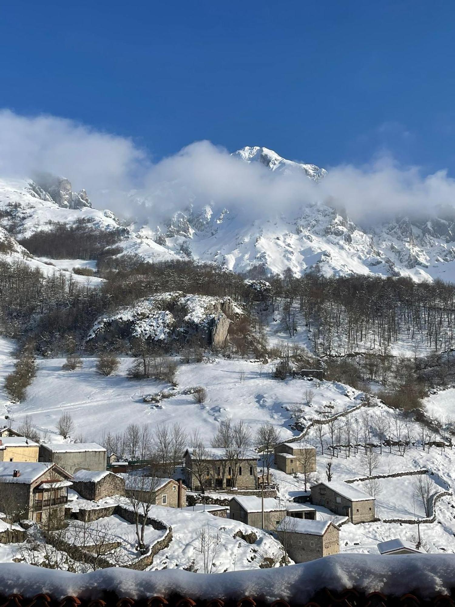 Albergue Pena Castil 소트레스 외부 사진